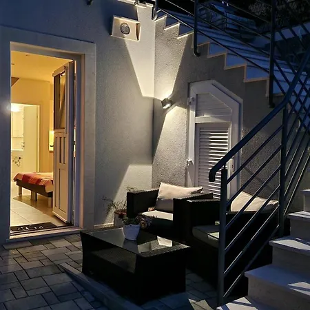 Vitis * Zaton (Dubrovnik-Neretva)